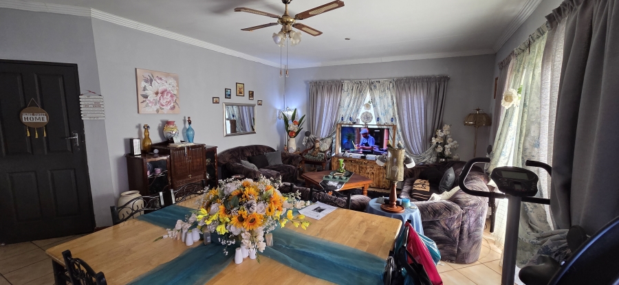 3 Bedroom Property for Sale in Beaconsfield Northern Cape